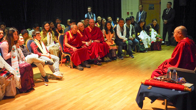 Sua Santità il Dalai Lama parla alla comunità tibetana e ai sostenitori della causa tibetana di Derry, Irlanda del Nord, 11 settembre 2017. (Foto di Jeremy Russell/OHHDL)