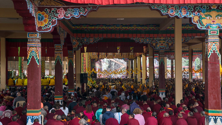 Il monastero di Sera Jey durante l’iniziazione di Hayagriva data da Sua Santità il Dalai Lama. Bylakuppe, 20 dicembre 2017. Foto di Lobsang Tsering