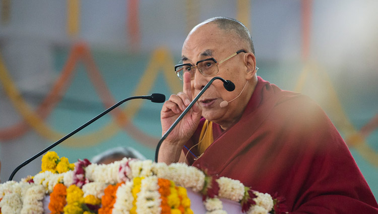 Sua Santità il Dalai Lama parla agli studenti del Bihar dei valori universali. Bodhgaya, Bihar, India, il 25 gennaio 2018. Foto di Lobsang Tsering
