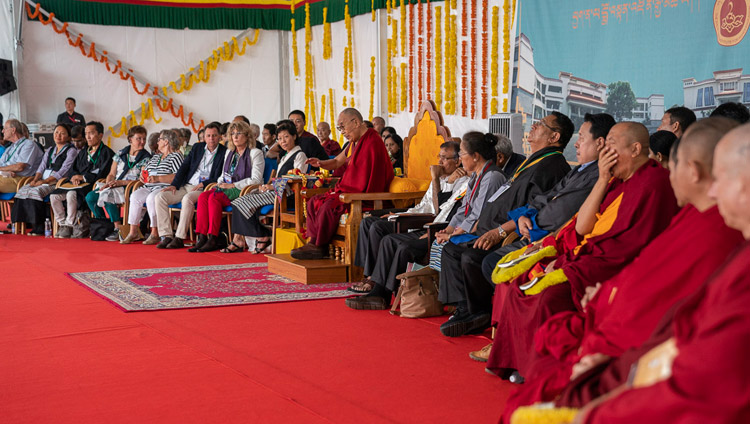 Sua Santità il Dalai Lama parla al Dalai Lama Institute of Higher Education di Sheshagrihalli, Karnataka, India, il 13 agosto 2018. Foto di Tenzin Choejor