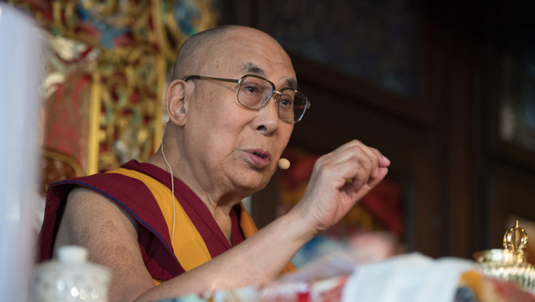 Sua Santità il Dalai Lama durante la cerimonia di commemorazione del 50° anniversario del Tibet Institute Rikon a Rikon, Svizzera, il 21 settembre 2018. Foto di Manuel Bauer