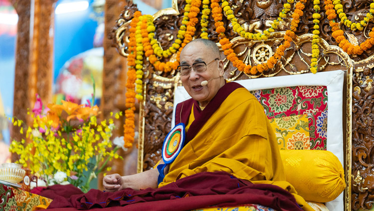 Sua Santità il Dalai Lama presso il Gyutö Tantric College di Dharamsala, India il 2 novembre 2019. Foto di Tenzin Choejor