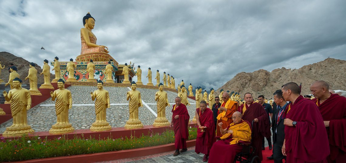 Visita al Mahabodhi International Meditation Center