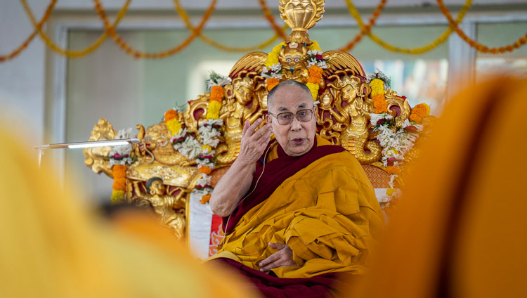 Sua Santità il Dalai Lama durante il secondo giorno dei suoi insegnamenti a Bodhgaya, India, il 25 dicembre 2018. Foto di Lobsang Tsering