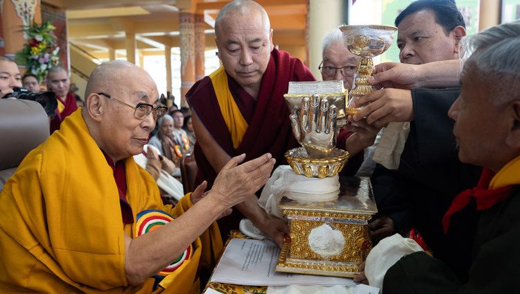 Celebrazione del 75° anniversario dell'assunzione della Guida Spirituale e Temporale del Tibet da parte di Sua Santità il Dalai Lama