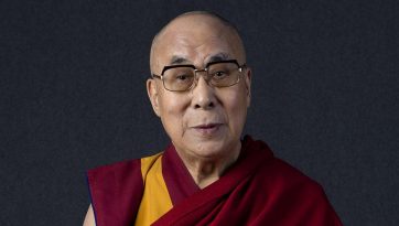 'Solo pregare non è sufficiente'.  Il Dalai Lama sul motivo per cui dobbiamo combattere il Coronavirus con la compassione