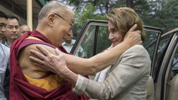 Congratulazioni a Nancy Pelosi