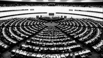 Congratulazioni alla presidente del Parlamento europeo per la sua elezione
