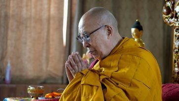 Esprimendo tristezza per le forti piogge e le frane in Kerala 