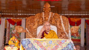 Il popolo dello Zanskar offre preghiere per la lunga vita di Sua Santità il Dalai Lama