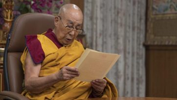 Dichiarazione che afferma il proseguimento dell'istituzione del Dalai Lama