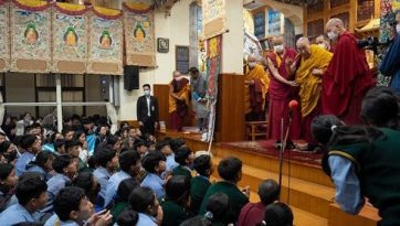 Insegnamento per i giovani tibetani